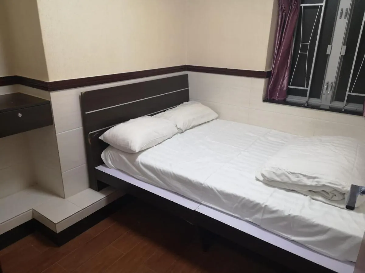 Alloggio in famiglia National Inn Hong Kong